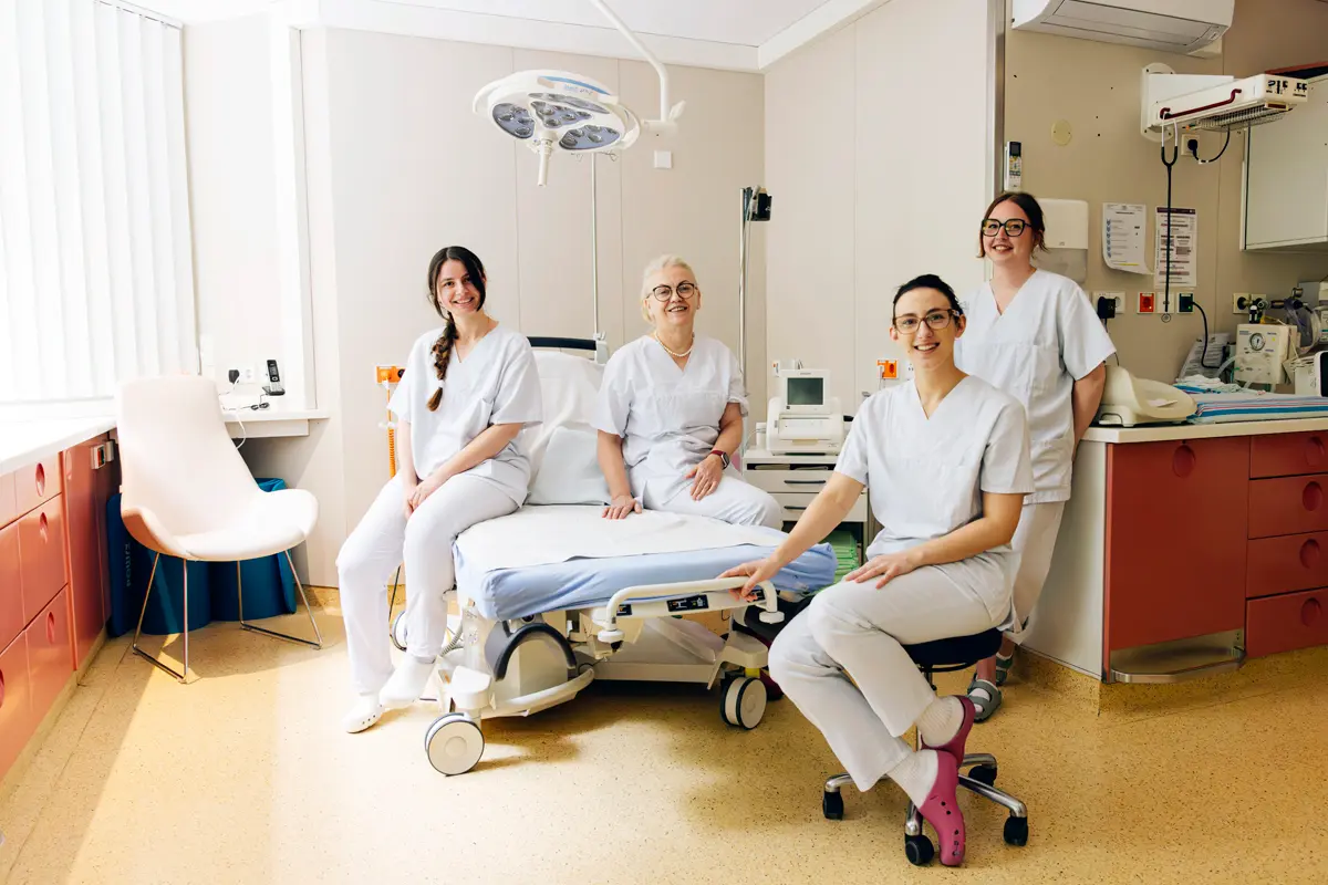 Hebammen der Frauenklinik Dr. Geisenhofer, München.